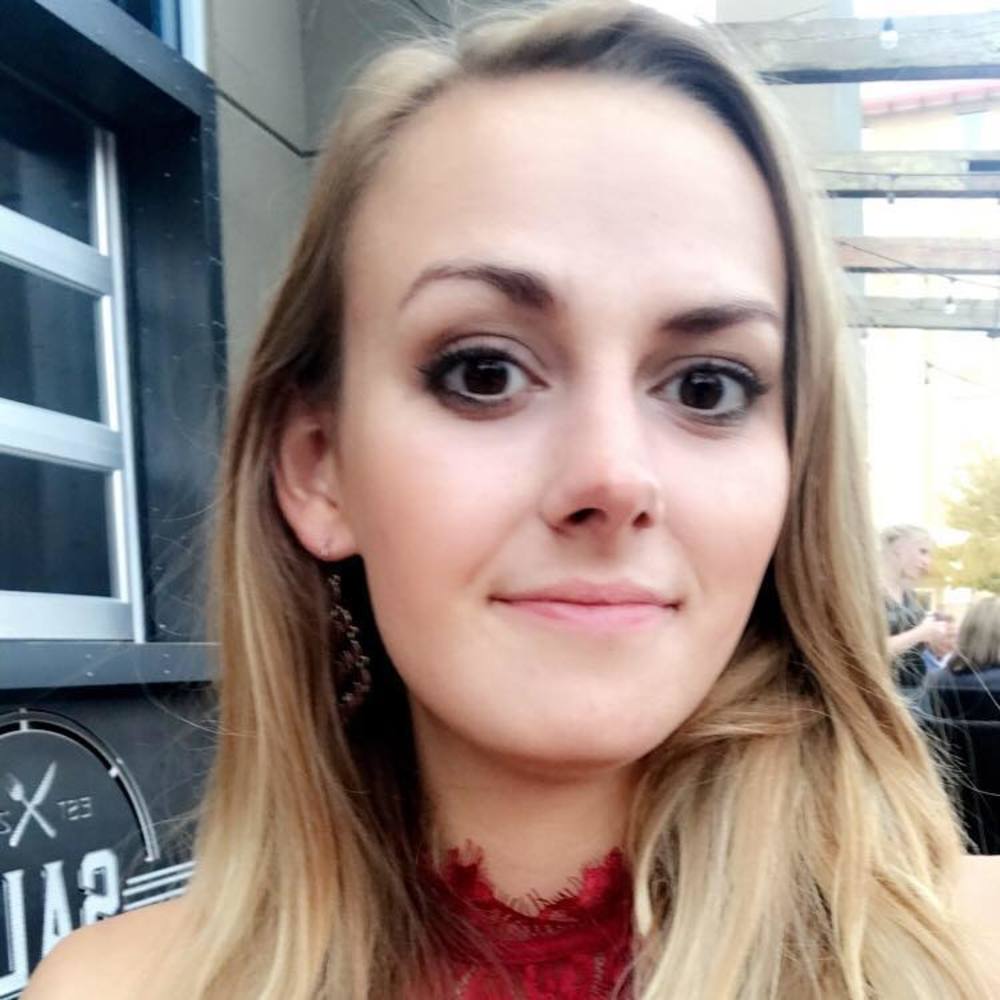 Meet your Posher, Dyani